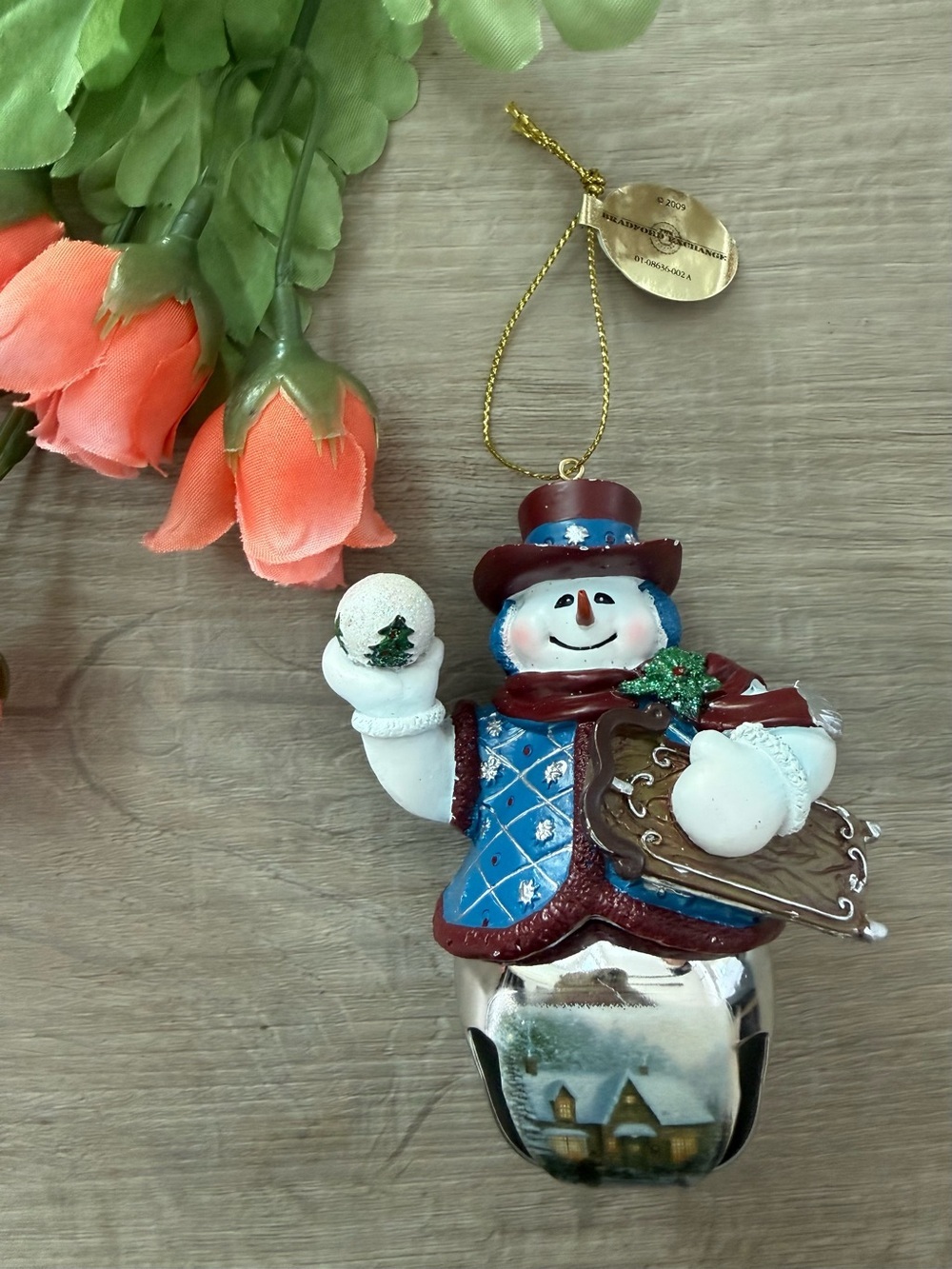 The Bradford Exchange Thomas Kinkade Christmas Snowman ornament